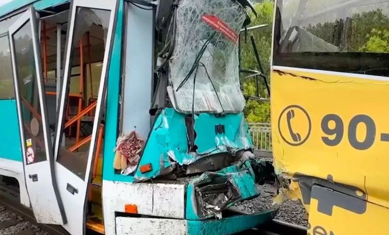 2 Trem Tabrakan di Rusia, Korban Luka Jadi 102 Orang 1 Tewas
