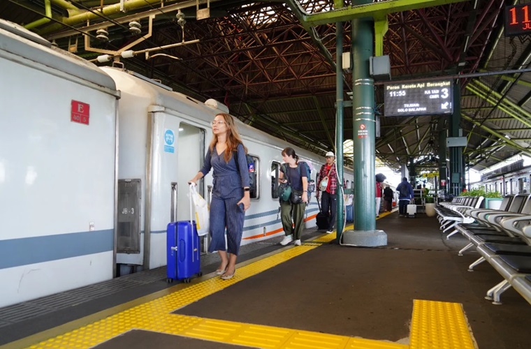 KAI Tebar Diskon 30 Persen Tiket Kereta Ekonomi Nonsubsidi hingga 31 Juli 2025