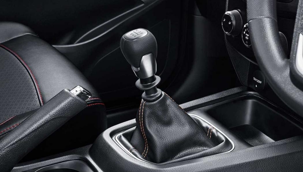 Gigi Mobil Tiba-Tiba Loncat Jangan Anggap Sepele, Ini Penyebabnya