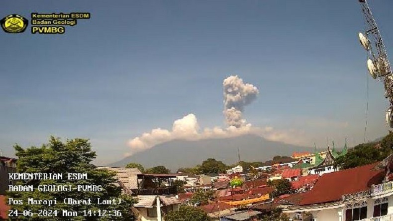 Gunung Marapi di Sumbar Erupsi, Tinggi Letusan Abu Vulkanis Capai 1.000 Meter