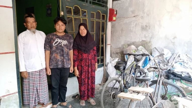 Kisah Inspiratif Awan, Anak Buruh Tani Masuk UGM Tanpa Tes