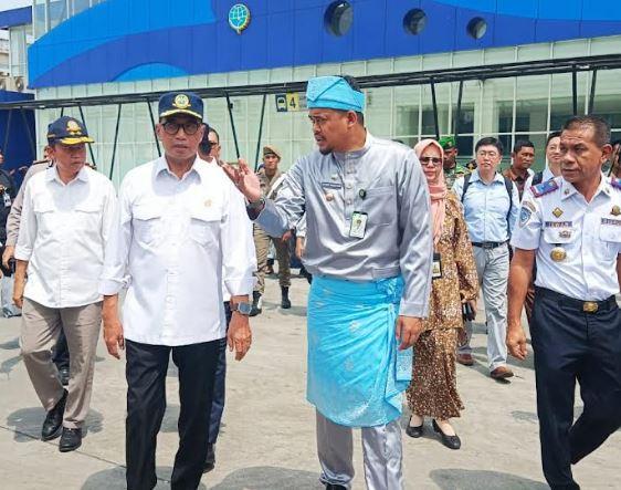 Evaluasi Proyek BRT Rp1,8 Triliun, Menhub Tinjau Terminal Terpadu Amplas di Medan