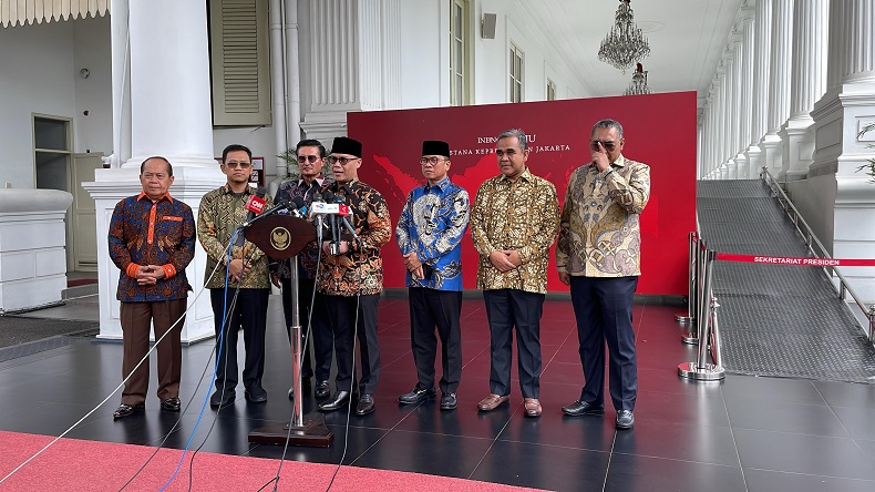 MPR Tegaskan Tak Bisa Amandemen UUD 1945 saat Bertemu Jokowi