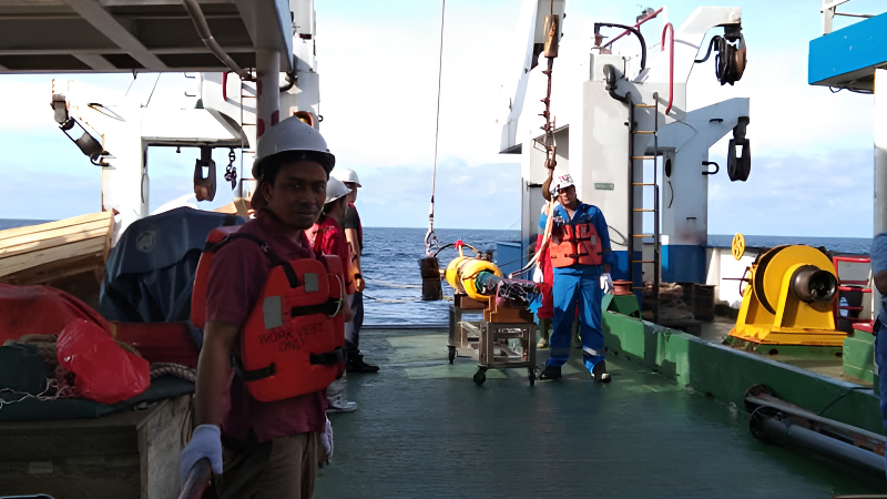 Kolaborasi Indonesia-Prancis, Dosen Poltekba Kembangkan Desain Drone Bawah Laut