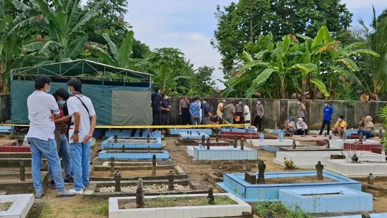 Kasus Mayat Terikat Tali di Banyuasin, Polisi Bongkar Makam Korban