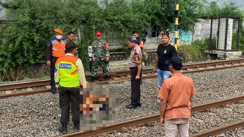 Hendak Ibadah, Perempuan Tewas Tertabrak Kereta Api di Bekasi