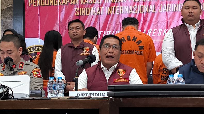 8 Tersangka Sindikat Judi Online dan Pornografi Jaringan Taiwan Ditangkap