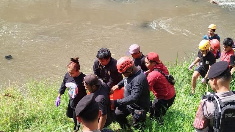Temuan Mayat di Sungai Brantas Hebohkan Warga Kampung Wisata Warna-warni Malang