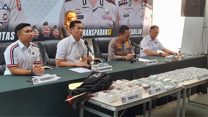 Polda Metro Gerebek Gudang Narkoba di Jakut, Sita 5 Kg Sabu dan 20.000 Pil Ekstasi