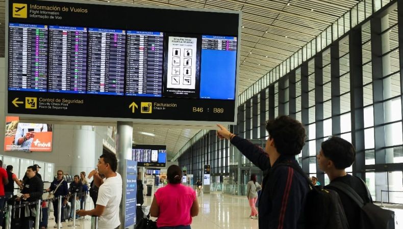 Kacau! 2.600 Lebih Penerbangan Seluruh Dunia Dibatalkan gara-gara Microsoft Down