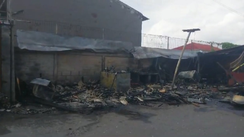 Kebakaran Disertai Ledakan di Purwokerto, 2 Kios Hancur