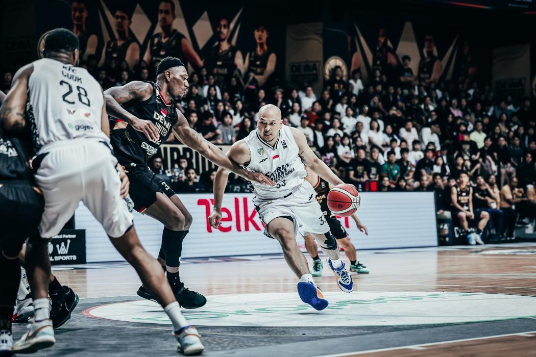 Hasil Semifinal IBL 2024: Perkasa di Kandang, Satria Muda Libas Dewa United