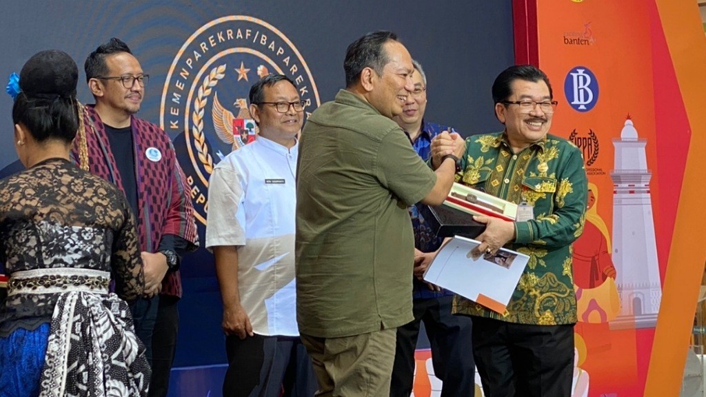 Buka Acara Kenarok, Sandiaga Uno: Bisa Majukan Industri Pariwisata dan Ekonomi Kreatif