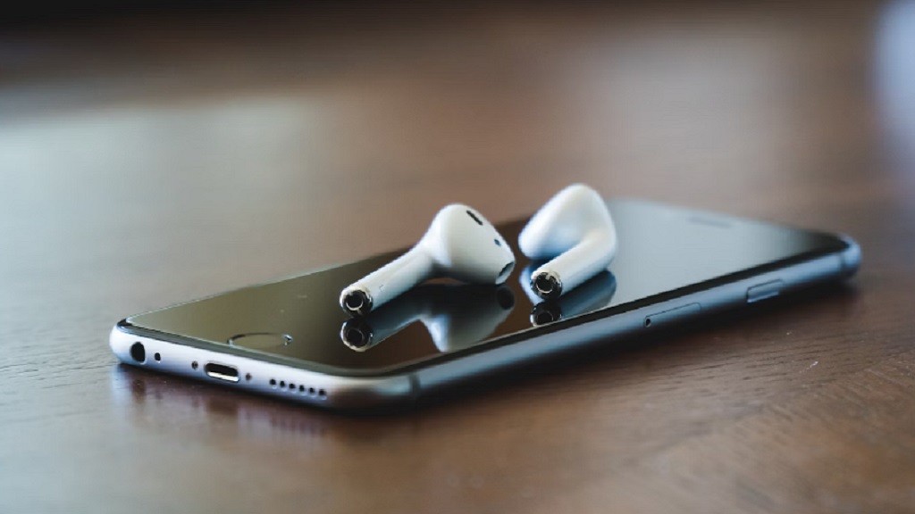 Cara Mengeluarkan Air dari Speaker iPhone Mudah dan Praktis!