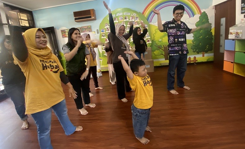 Kebersamaan MNC Peduli dengan Pejuang Kanker Anak: Canda dan Tawa di Rumah Singgah