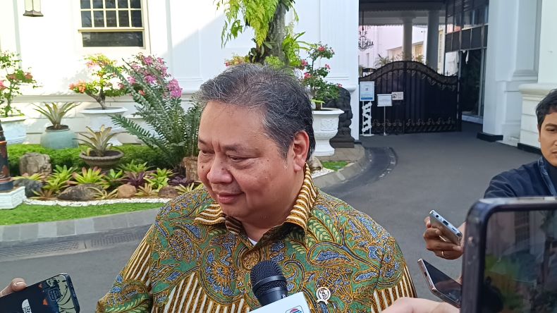 Terungkap, Airlangga Sempat Bertemu Jokowi Sehari sebelum Mundur dari Ketum Golkar