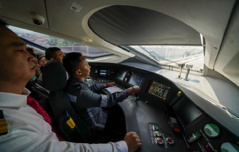 Masinis RI Bisa Operasikan Kereta Cepat Whoosh, KAI: Keberhasilan Transfer Knowledge