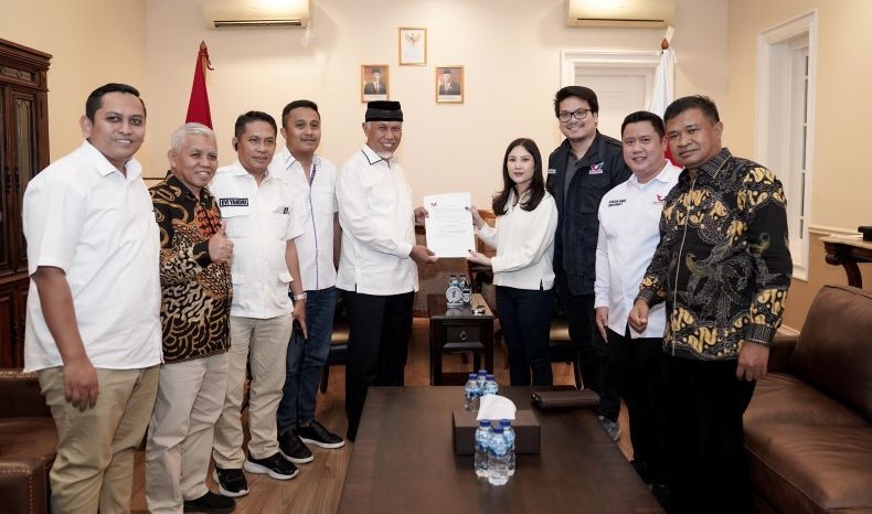 Detik-detik Mahyeldi dan Vasco Terima Dukungan Partai Perindo Maju Pilgub Sumbar