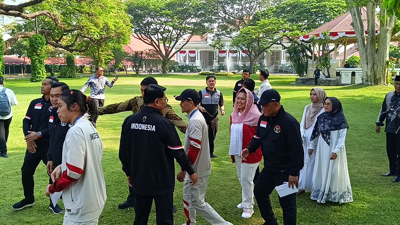 Bertemu di Istana, Jokowi Langsung Beri Bonus Rp6 M ke Peraih Medali Emas Olimpiade Paris 2024