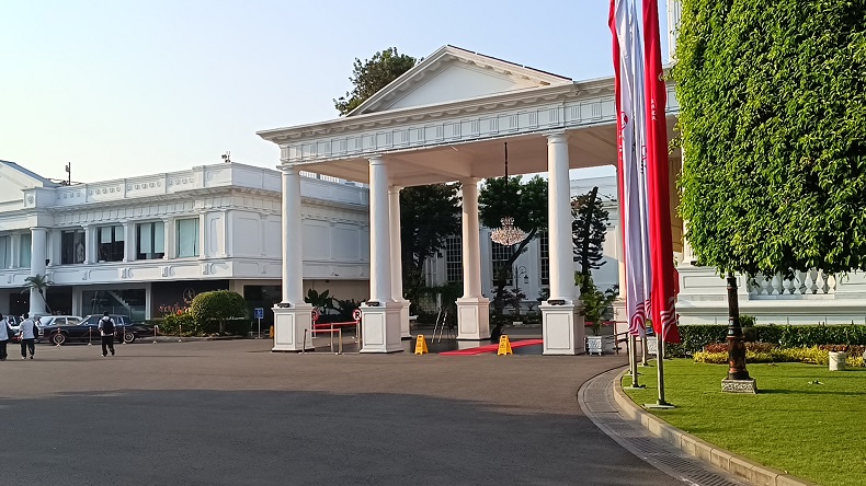 Respons Istana soal Putusan MK terkait Ambang Batas Pencalonan dan Usia Cakada