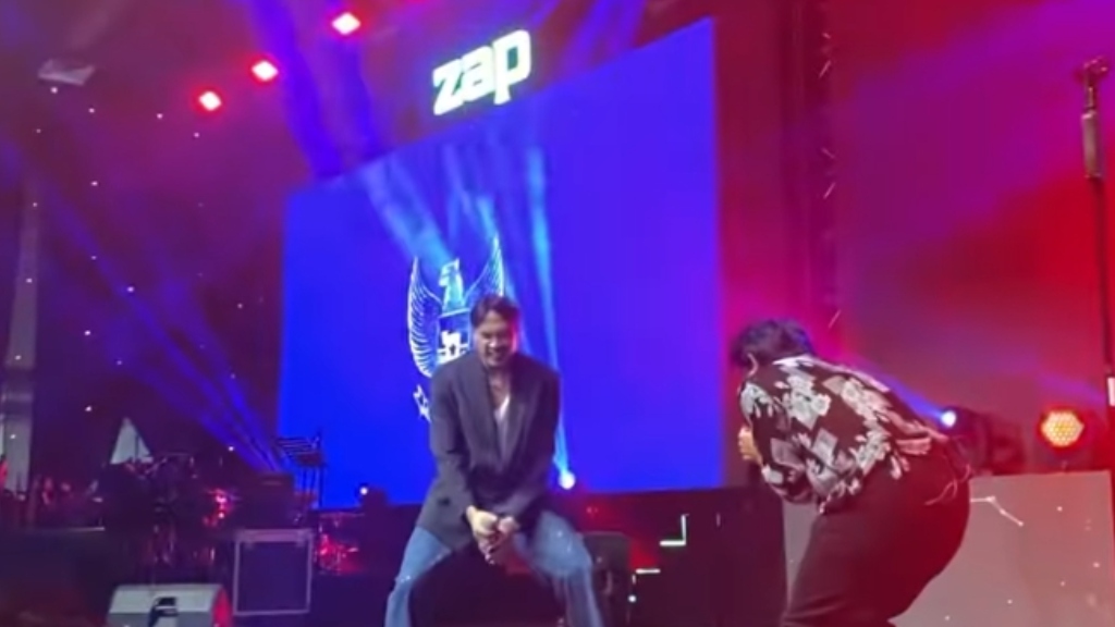 Artis yang Pasang Peringatan Darurat Garuda Biru di Panggung Konser, Ada Juicy Luciy dan Kunto Aji 