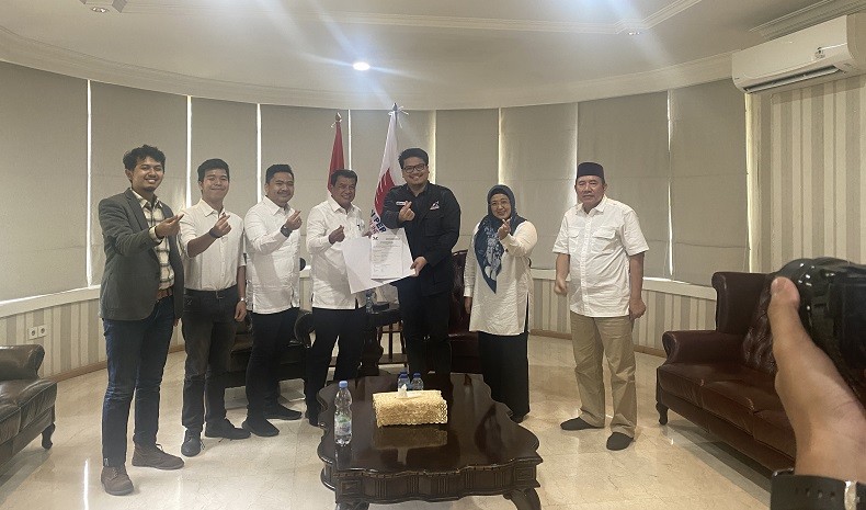Diusung Perindo, Maesyal Rasyid-Intan Nurul Hikmah Daftar Pilbup ke KPU Tangerang