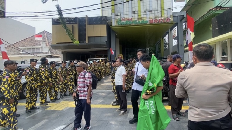 Kader dan Simpatisan Antusias Dampingi RK-Suswono Daftar Pilgub Jakarta