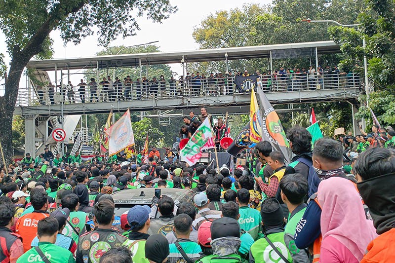 Driver Ojol dan Taksi Online Setop Layanan dan Demo Besar-besaran Besok