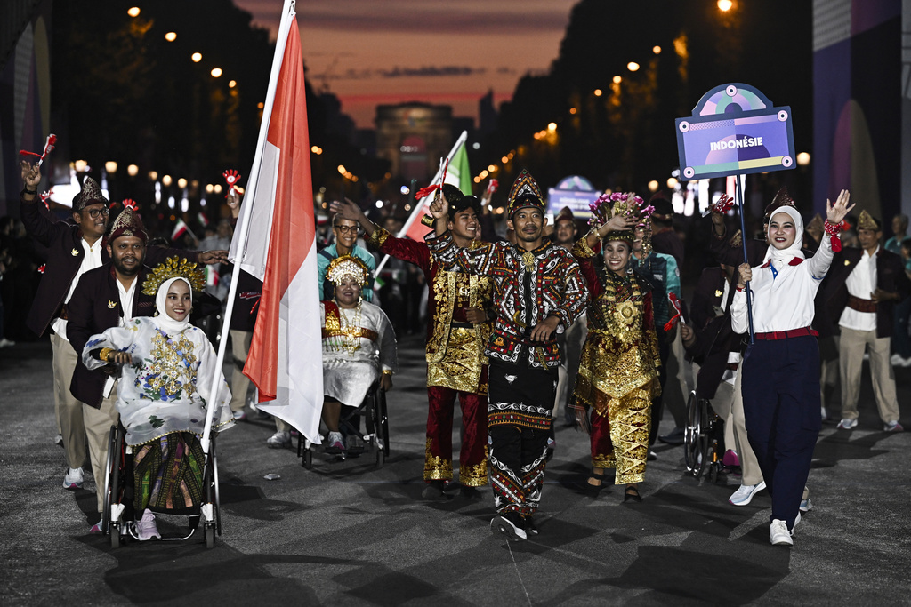 Begini Potret Kontingen Indonesia Meriahkan Upacara Pembukaan Paralimpiade Paris 2024