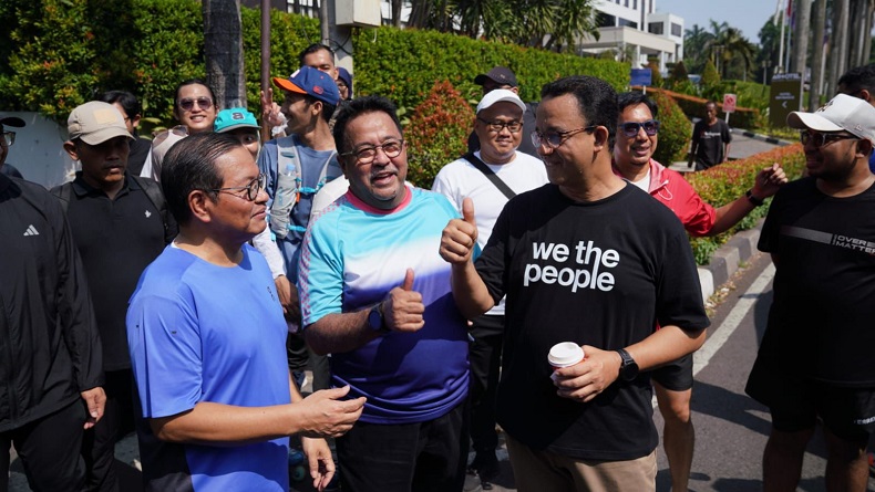 Momen Pramono-Rano Tak Sengaja Bertemu Anies di CFD Jakarta