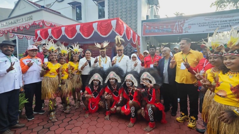 Pilkada 2024, KPU Manokwari Nyatakan Berkas Hermus Indou-Mugiyono Lengkap