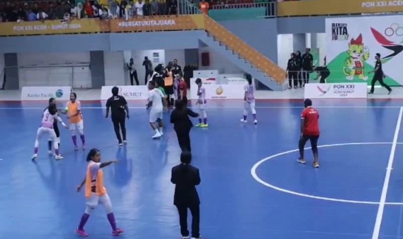 Perebutan Medali Perunggu Futsal Putri PON 2024 Sumut Vs Papua Barat Rusuh