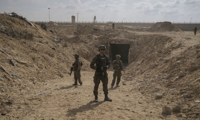 Berlindung di Tank, Tentara Israel Tewas Kena Tembak RPG
