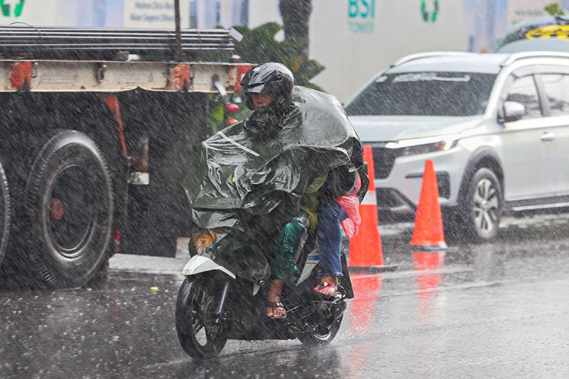 Siklon Tropis Jangmi Terdeteksi, Waspada Hujan Lebat di Daerah Ini!