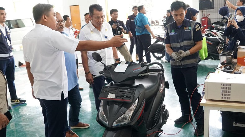 Kemenhub Berhasil Uji 459 Sepeda Motor Listrik Hasil Konversi selama 2024