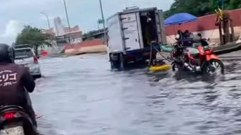 Banjir Rob Ancam Pesisir Jakarta hingga Pertengahan Januari, Apa Penyebabnya?