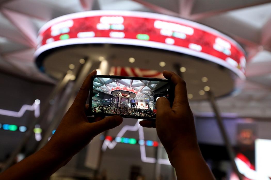 370 Saham Terkoreksi, IHSG Hari Ini Ditutup Melemah ke 8.508