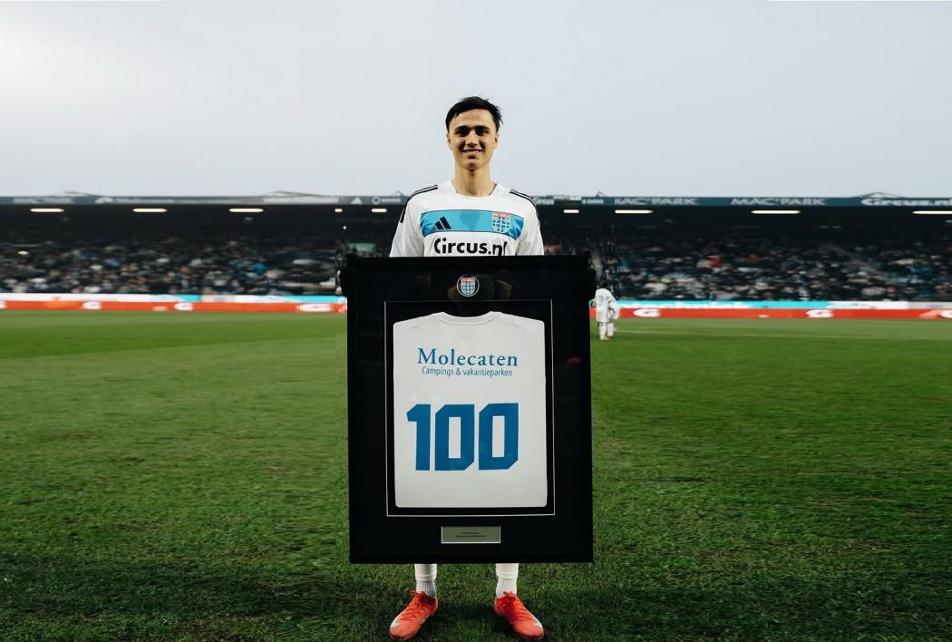 Lakoni Laga Ke-100, Eliano Reijnders Bawa PEC Zwolle Hajar PSV Eindhoven