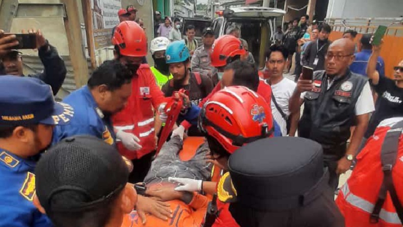 Coran Penyangga Tower di Tambun Ambruk, 1 Tewas 6 Luka-luka