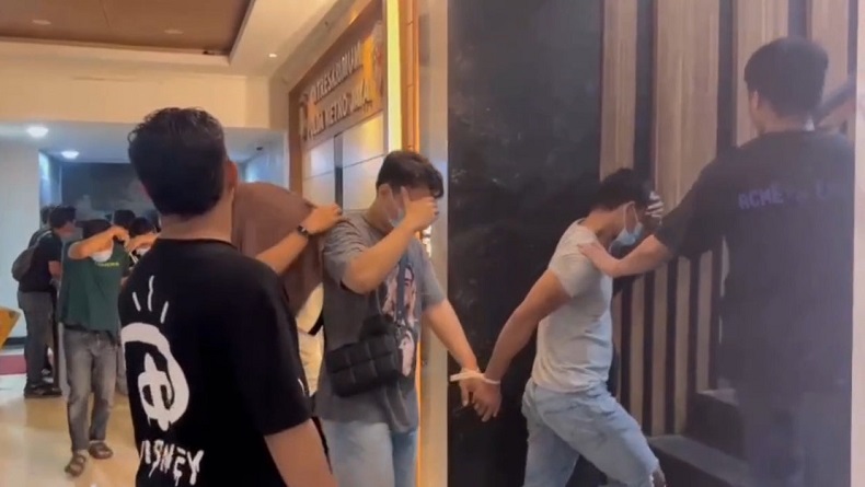 Profesi 56 Peserta Pesta Gay di Hotel Jaksel: Dokter hingga Guru