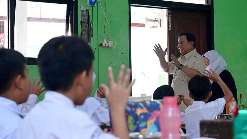 Prabowo Minta Peluncuran Sekolah Rakyat Dipercepat, Target Tahun Ajaran 2025/2026