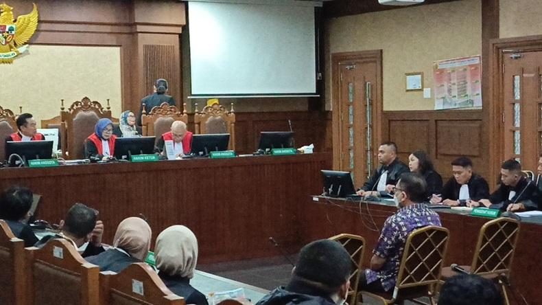 Sesal Zarof Ricar di Sidang: Harusnya Pensiun Kumpul Bareng Keluarga, Malah di Sini