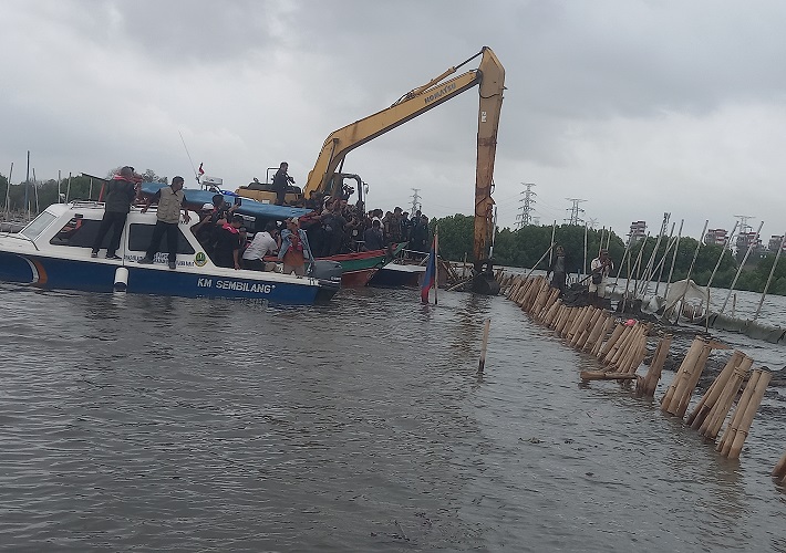Ini Identitas 9 Tersangka Kasus Pagar Laut Bekasi, Ada Eks dan Kades Segarajaya 