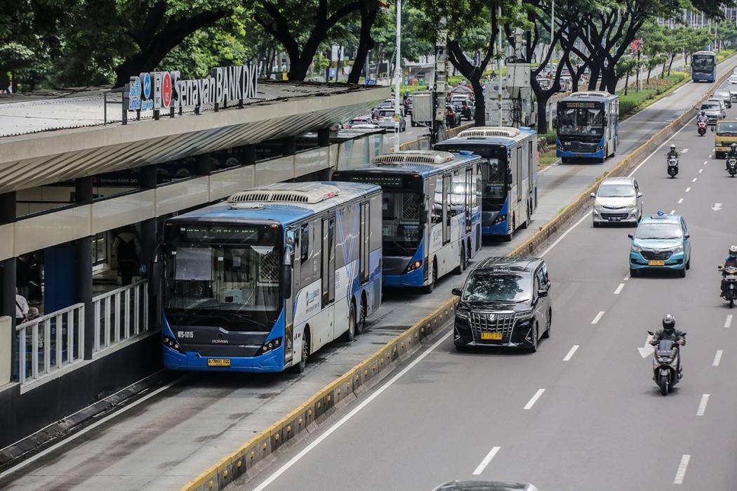 Jangan Lupa! Hari Ini Naik Transjakarta hingga MRT Cuma Rp1