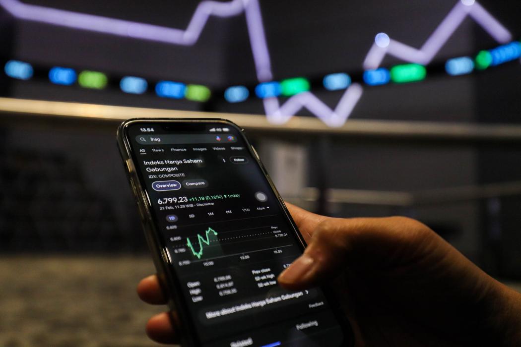 IHSG Ditutup Menguat di Level 6.519, MMIX-BKSL Pimpin Top Gainers