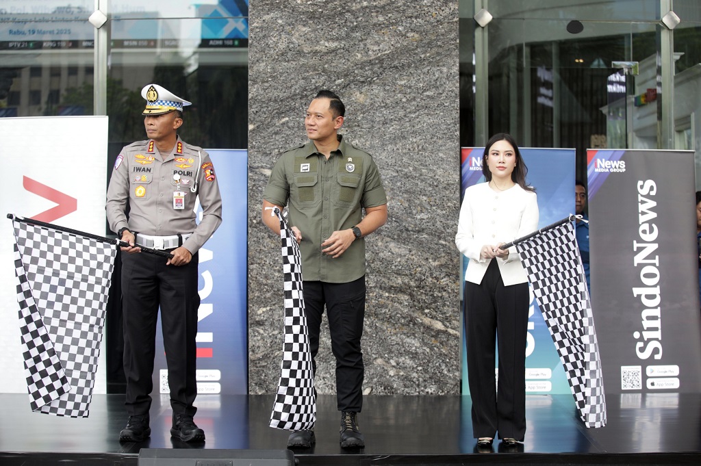 Angela Tanoesoedibjo Bersama AHY Lepas Tim Liputan Mudik iNews Media Group