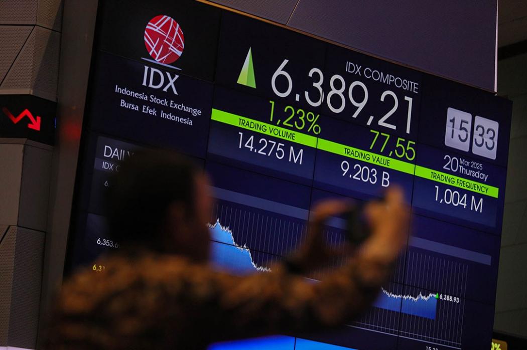 IHSG Dibuka di Zona Hijau Pagi Ini, 243 Saham Menguat