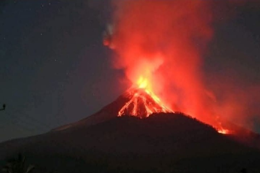 Kengerian Letusan Gunung Lewotobi, Dentuman Keras Terdengar di Seluruh Pulau Flores