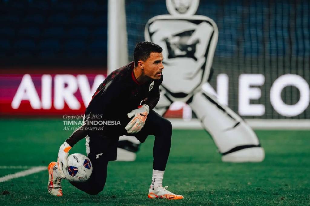 Maarten Paes Absen, Emil Audero Debut Vs China?