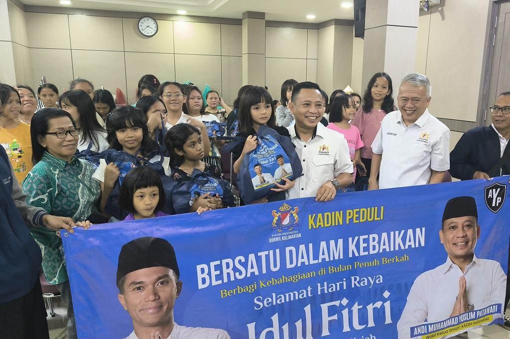 Kadin Gelar Bakti Sosial, Bagikan Peralatan Sekolah ke Panti Asuhan di Jakpus